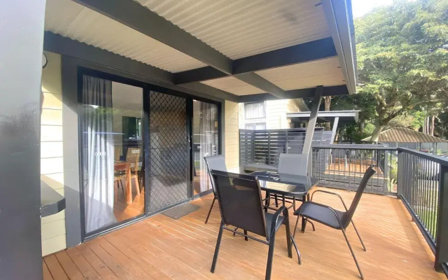 Tiona Palms Holiday Park