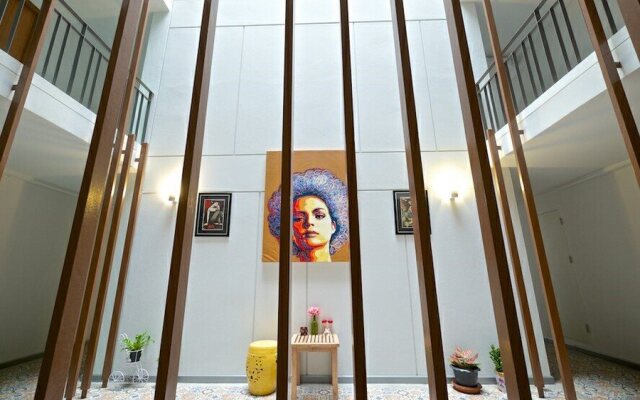 BB House Mini Suite Hotel