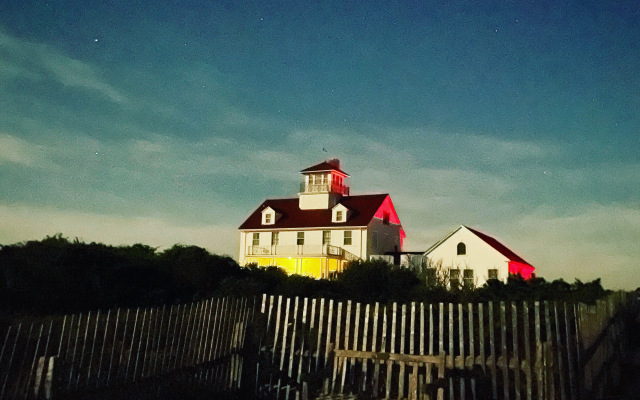 The Breeze Overlooking Minister s Pond