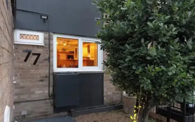 3bedroom Sleeps9 Parking Familyfriendly Nearexcel