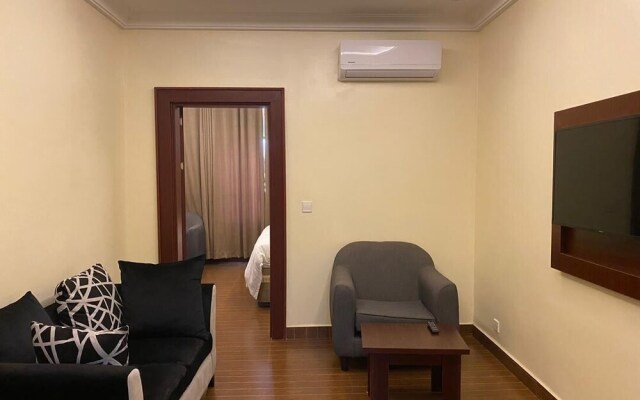 City Cruz Hotel