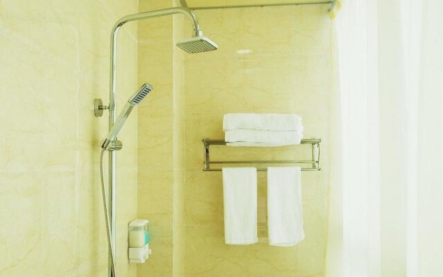 Chengdu Jingong Hotel