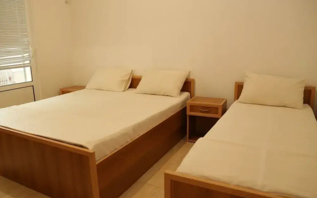 Mimi Lux Apartments
