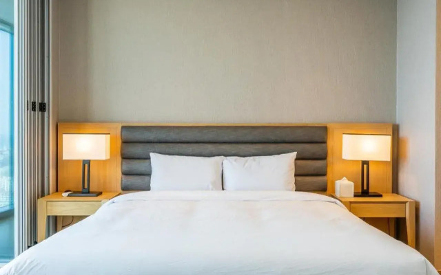 LCT Residence Y Collection