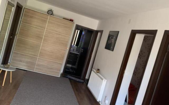 Apartament Elenys