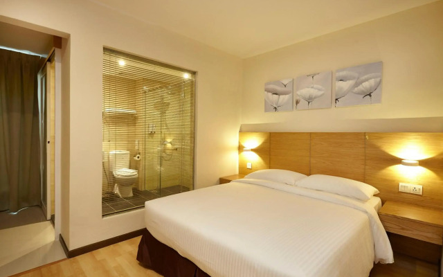 Hotel Six Seasons