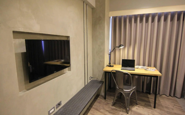 Yizhong Loft Hostel