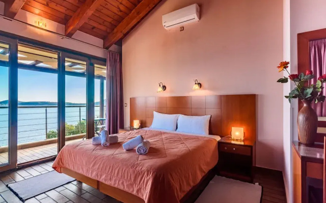 Voidokilia Seascape - Sunset Suite on the Beach