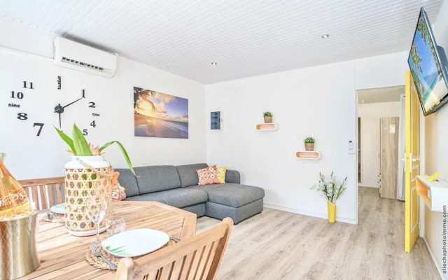 Foyal Suites