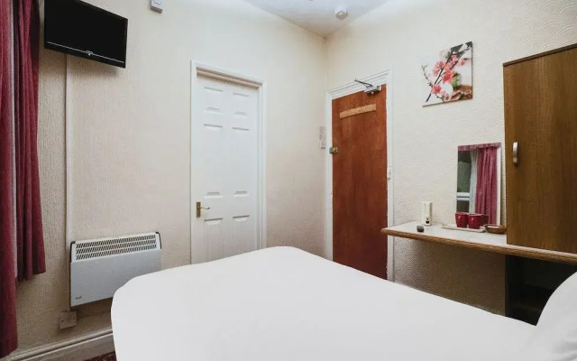 OYO Chesterton Hotel Blackpool