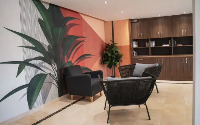 Beatrix 2000 - Caliu Apartments