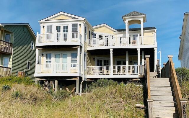 Inn Between 6 Bedroom Home by RedAwning