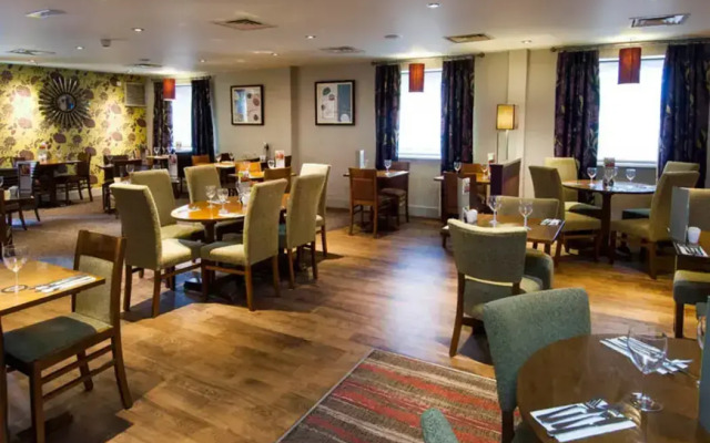 Premier Inn Leeds City West