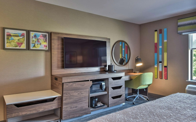 Hampton Inn & Suites by Hilton Keene