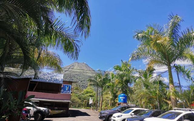 Hotel Palmera Real Hot Springs