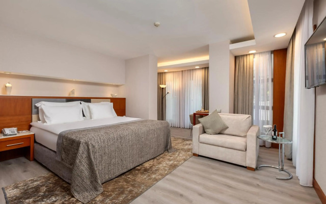 Limak Ambassadore Hotel