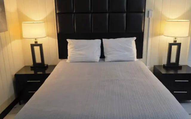 Royal inn motel