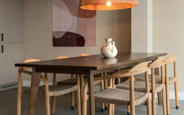 Spacious Apartment in Den Haag With View