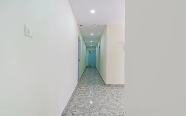 Fabhotel Ivory Pearl