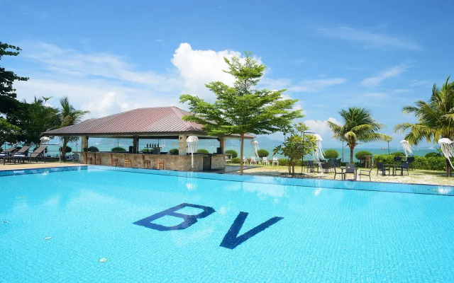 Bella Vista Waterfront Resort