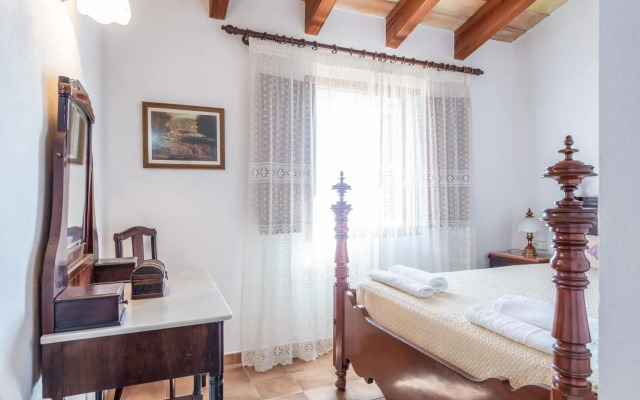 ES PUJOLS - Chalet with terrace in Campanet. Free WiFi