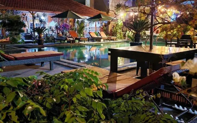 Stana Puri Gopa Hotel