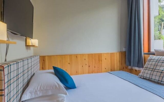 Floral Hotel Hangzhou Pupu