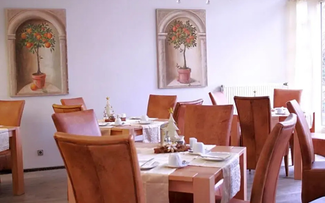 Hotel Am Schloss Broich