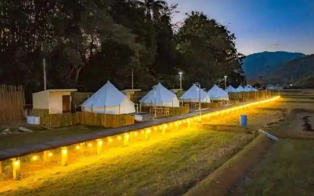 Banna Cafe & Glamping
