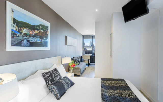 Aura on Flinders