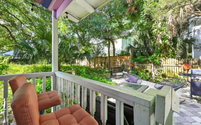 Periwinkle Perch - Home for 4