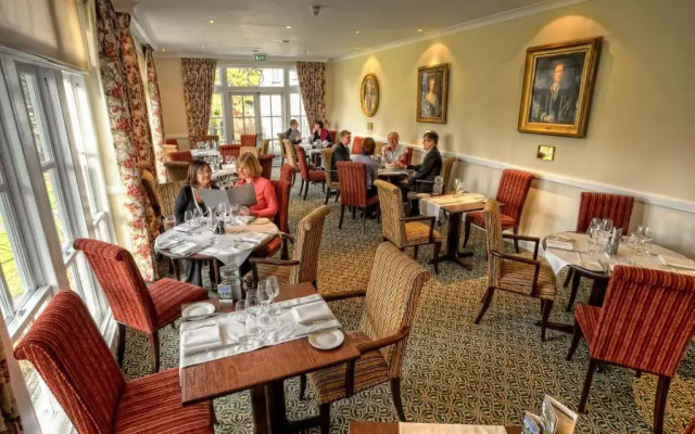 West Lodge Park Hotel