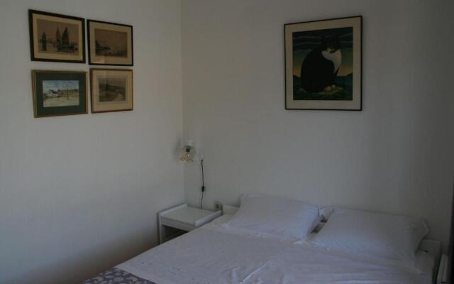 Apartments Robert - 5m from sea