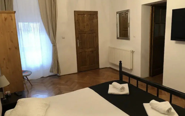 Poet Pastior Residence