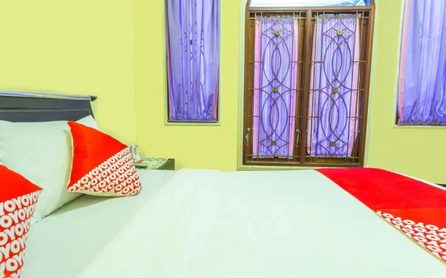 Senaz Residence by OYO Rooms