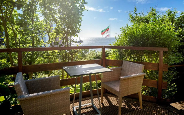 Insulaner Dependance