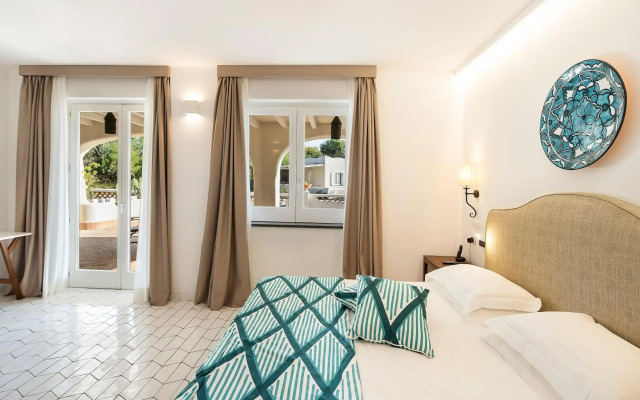 Therasia Resort Sea & Spa - The Leading Hotels of the World