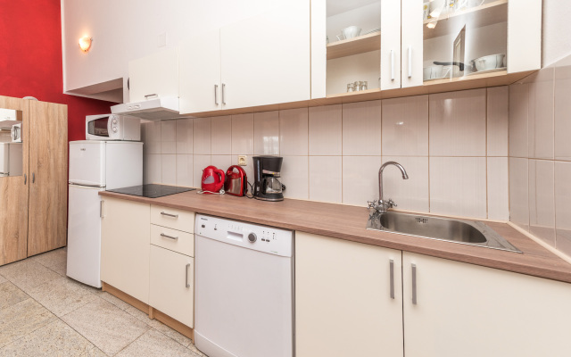 Cherry Apartment With Sea View