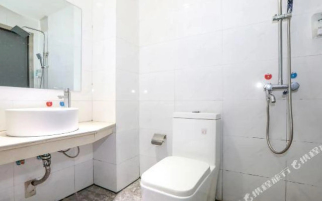 Chenxin Business Hotel