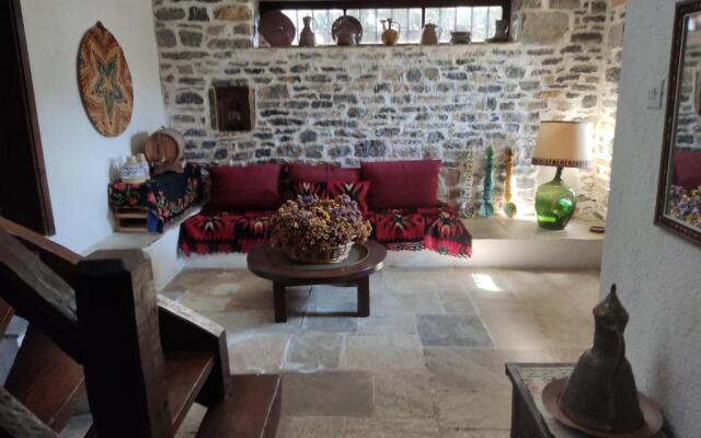 Lito's dream villa by the sea!