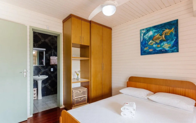 Pleasant Townhouse w/ BBQ 90m From the Sea Rdd657