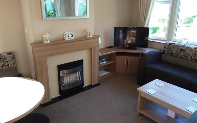 A11 Hendre Coed Isaf static caravan