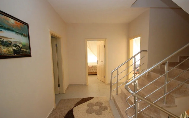 Paradise Town - Villa Colm