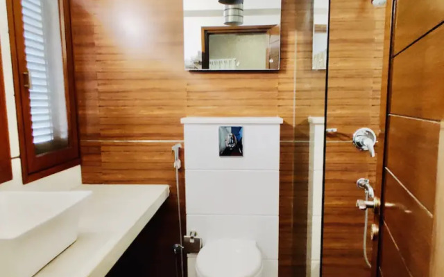 Hotel 91 Golf Course Road