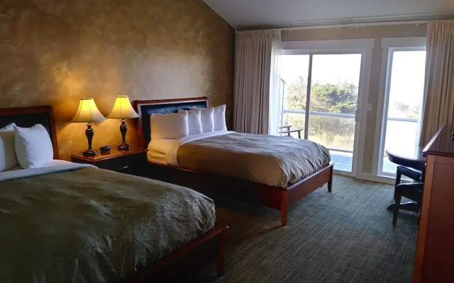 Pacific Reef Hotel & Light Show