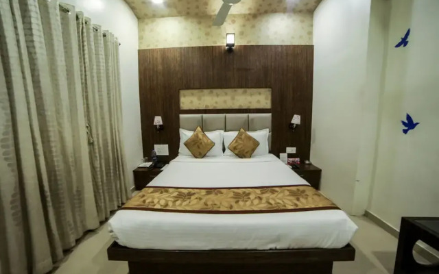 OYO 4186 Hotel Oyster