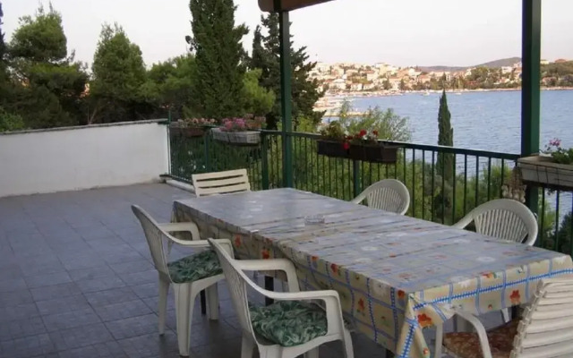 Kira - 20 M From the Beach - A1