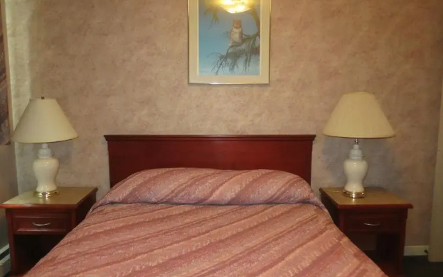 Tropicana Suite Hotel