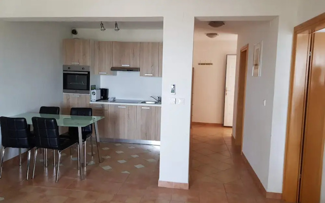 2 Bedroom Apartment Marko With Terrace and sea View