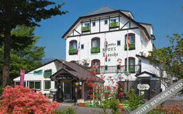 Kusatsu Hills Blanche